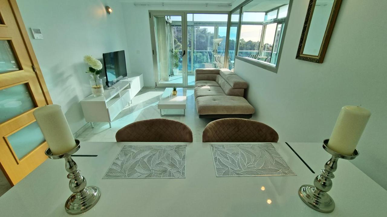 Skyline 14 Large And Sunny All-Day Balcony With Stunning Sea Views 베니돔 외부 사진