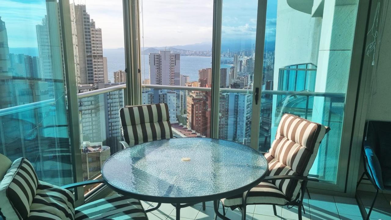 Skyline 14 Large And Sunny All-Day Balcony With Stunning Sea Views 베니돔 외부 사진