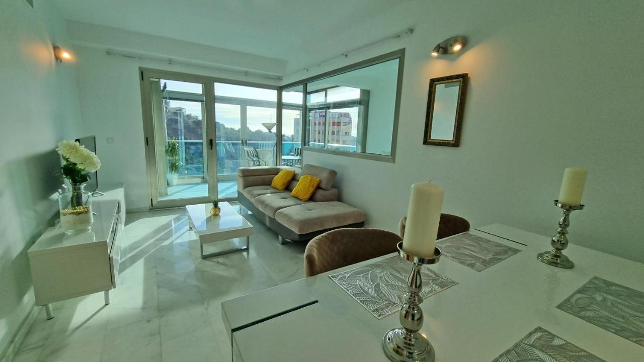 Skyline 14 Large And Sunny All-Day Balcony With Stunning Sea Views 베니돔 외부 사진