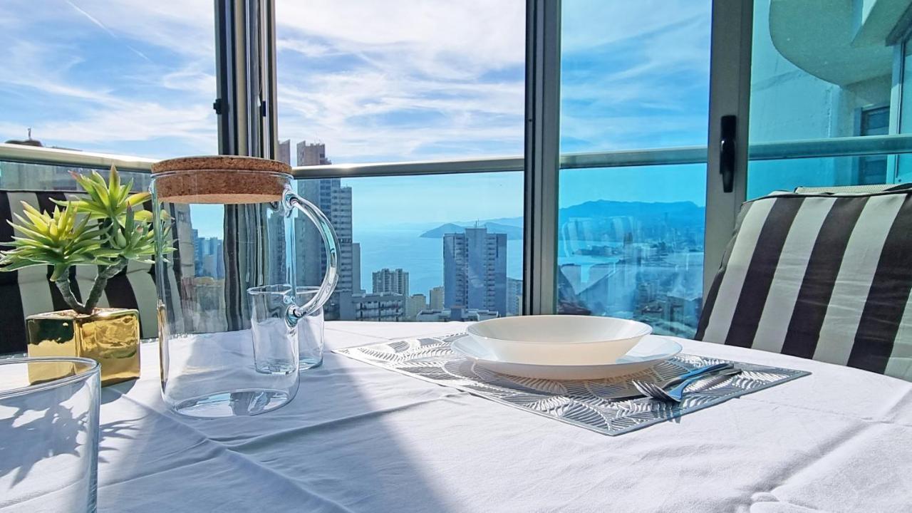 Skyline 14 Large And Sunny All-Day Balcony With Stunning Sea Views 베니돔 외부 사진